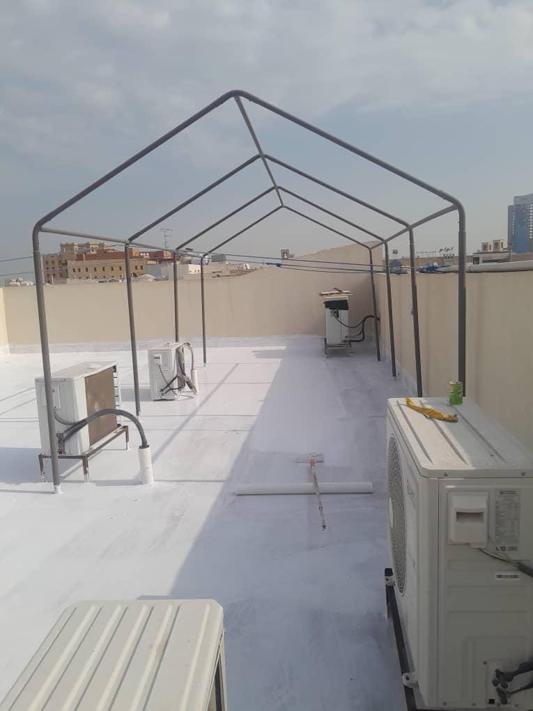 عزل الأسطح في الدمام لمقاومة تسرب المياه والرطوبة